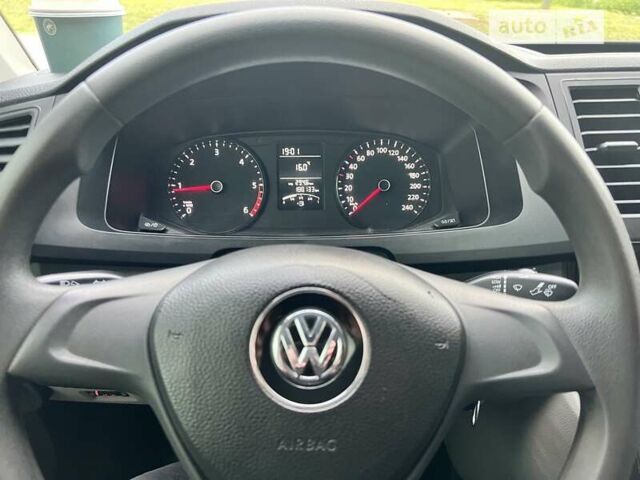 Серый Фольксваген Transporter, объемом двигателя 2 л и пробегом 225 тыс. км за 21999 $, фото 23 на Automoto.ua