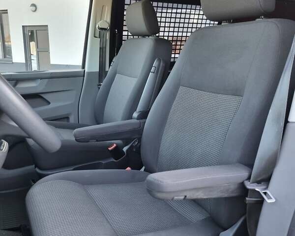 Серый Фольксваген Transporter, объемом двигателя 2 л и пробегом 189 тыс. км за 22500 $, фото 12 на Automoto.ua