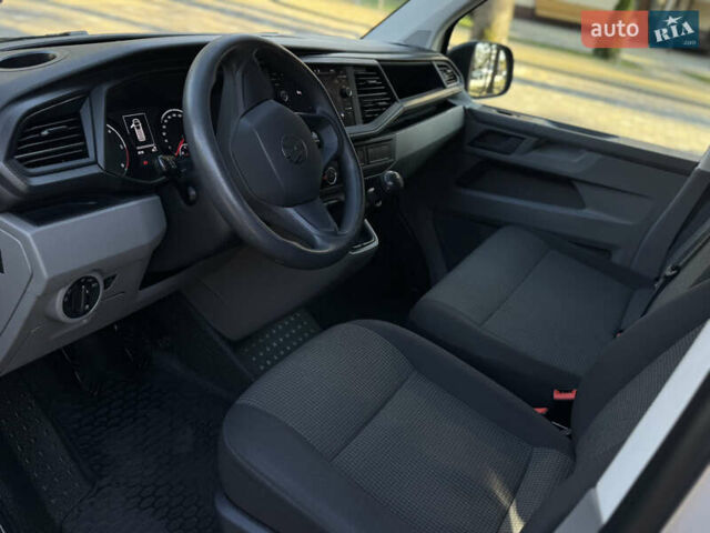 Серый Фольксваген Transporter, объемом двигателя 2 л и пробегом 208 тыс. км за 24850 $, фото 55 на Automoto.ua