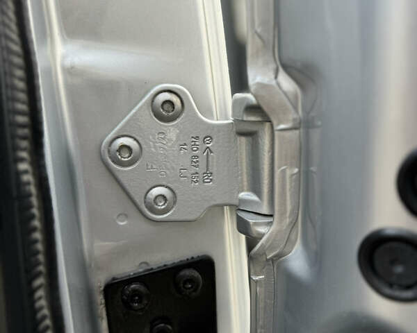 Серый Фольксваген Transporter, объемом двигателя 1.97 л и пробегом 220 тыс. км за 29500 $, фото 44 на Automoto.ua