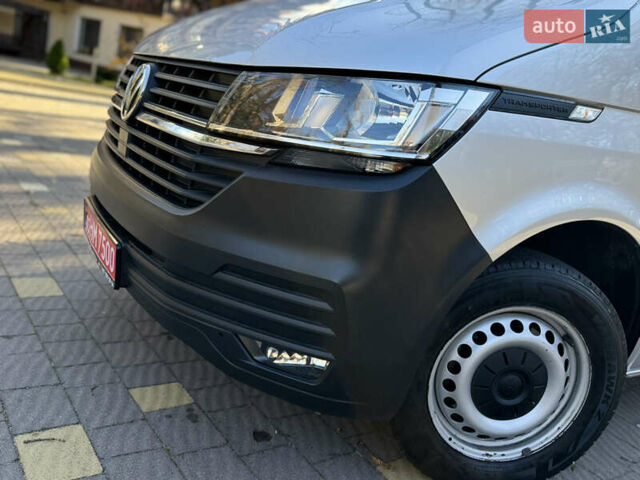 Серый Фольксваген Transporter, объемом двигателя 2 л и пробегом 208 тыс. км за 24850 $, фото 19 на Automoto.ua