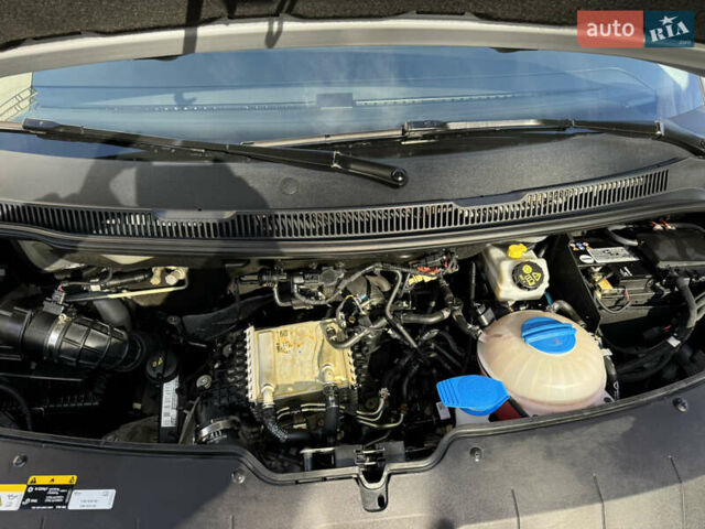 Серый Фольксваген Transporter, объемом двигателя 1.97 л и пробегом 220 тыс. км за 29500 $, фото 95 на Automoto.ua