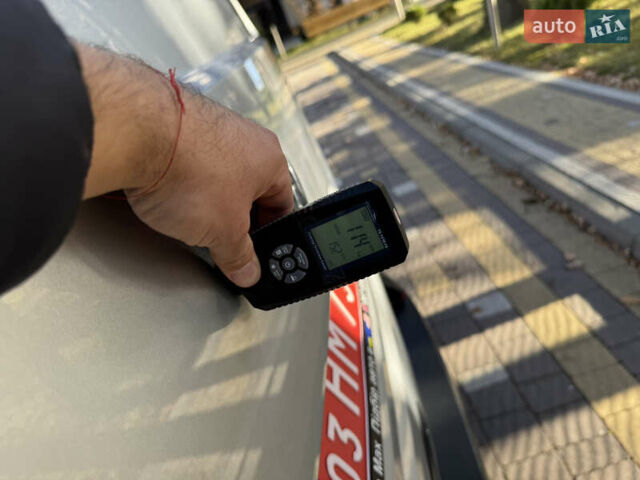 Серый Фольксваген Transporter, объемом двигателя 2 л и пробегом 208 тыс. км за 24850 $, фото 152 на Automoto.ua