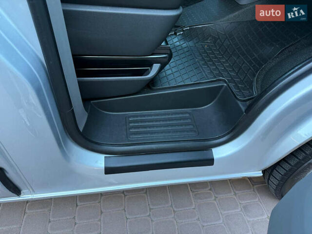 Серый Фольксваген Transporter, объемом двигателя 2 л и пробегом 150 тыс. км за 26800 $, фото 41 на Automoto.ua