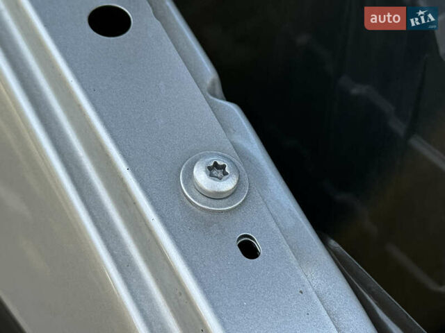 Серый Фольксваген Transporter, объемом двигателя 2 л и пробегом 208 тыс. км за 24850 $, фото 139 на Automoto.ua