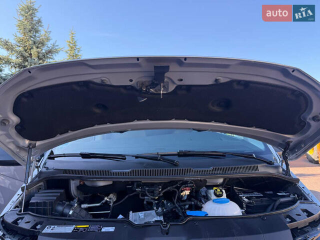 Серый Фольксваген Transporter, объемом двигателя 2 л и пробегом 150 тыс. км за 26800 $, фото 31 на Automoto.ua