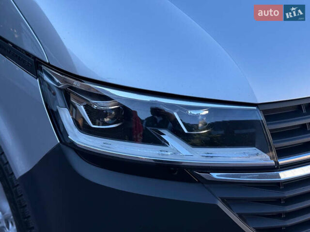 Серый Фольксваген Transporter, объемом двигателя 2 л и пробегом 150 тыс. км за 26800 $, фото 28 на Automoto.ua