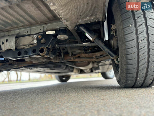 Серый Фольксваген Transporter, объемом двигателя 1.97 л и пробегом 220 тыс. км за 29500 $, фото 24 на Automoto.ua