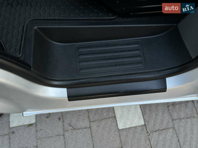 Серый Фольксваген Transporter, объемом двигателя 2 л и пробегом 208 тыс. км за 24850 $, фото 59 на Automoto.ua