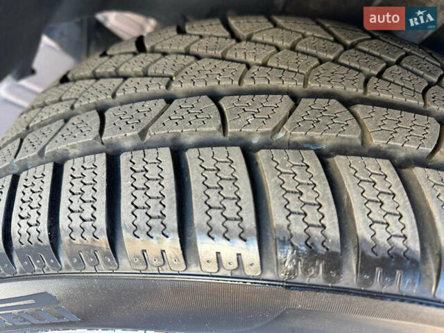 Серый Фольксваген Transporter, объемом двигателя 2 л и пробегом 150 тыс. км за 26800 $, фото 40 на Automoto.ua