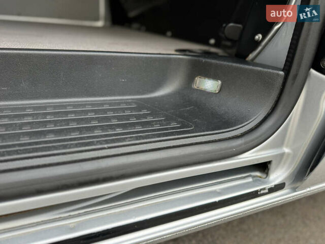 Серый Фольксваген Transporter, объемом двигателя 1.97 л и пробегом 220 тыс. км за 29500 $, фото 32 на Automoto.ua