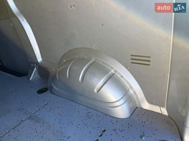 Серый Фольксваген Transporter, объемом двигателя 2 л и пробегом 150 тыс. км за 26800 $, фото 34 на Automoto.ua