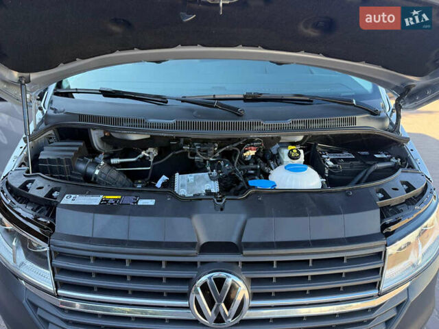 Серый Фольксваген Transporter, объемом двигателя 2 л и пробегом 150 тыс. км за 26800 $, фото 30 на Automoto.ua
