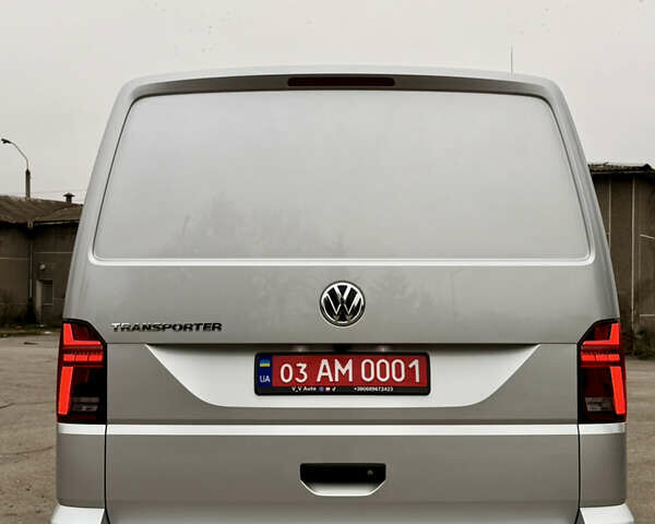 Серый Фольксваген Transporter, объемом двигателя 2 л и пробегом 239 тыс. км за 25900 $, фото 7 на Automoto.ua