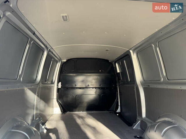 Серый Фольксваген Transporter, объемом двигателя 2 л и пробегом 208 тыс. км за 24850 $, фото 75 на Automoto.ua