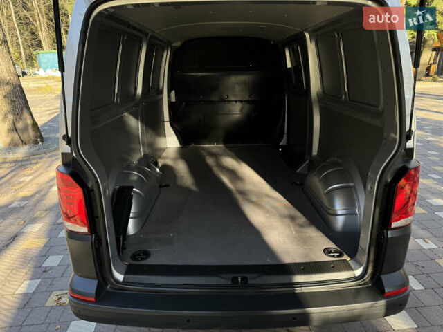 Серый Фольксваген Transporter, объемом двигателя 2 л и пробегом 208 тыс. км за 24850 $, фото 70 на Automoto.ua