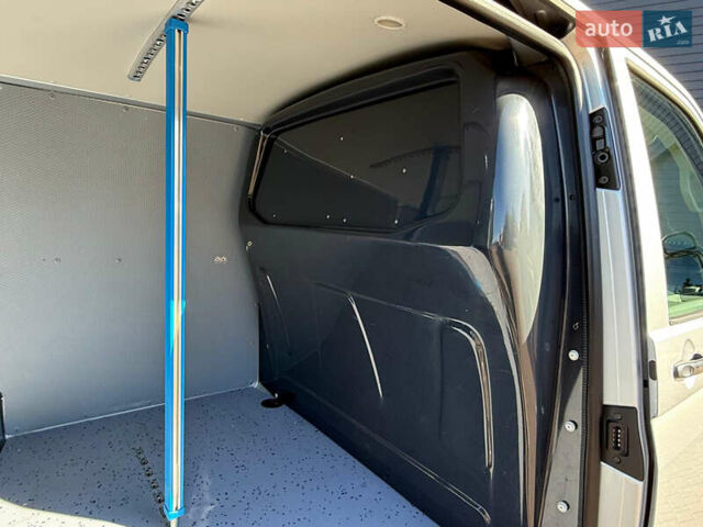 Серый Фольксваген Transporter, объемом двигателя 2 л и пробегом 150 тыс. км за 26800 $, фото 14 на Automoto.ua