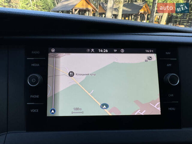 Серый Фольксваген Transporter, объемом двигателя 2 л и пробегом 208 тыс. км за 24850 $, фото 110 на Automoto.ua