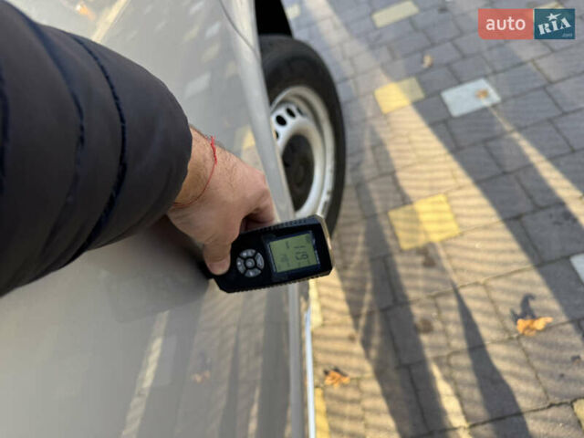 Серый Фольксваген Transporter, объемом двигателя 2 л и пробегом 208 тыс. км за 24850 $, фото 160 на Automoto.ua