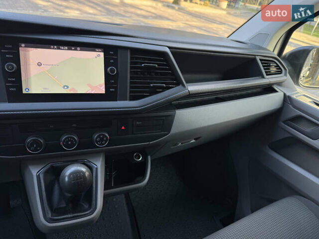 Серый Фольксваген Transporter, объемом двигателя 2 л и пробегом 208 тыс. км за 24850 $, фото 99 на Automoto.ua