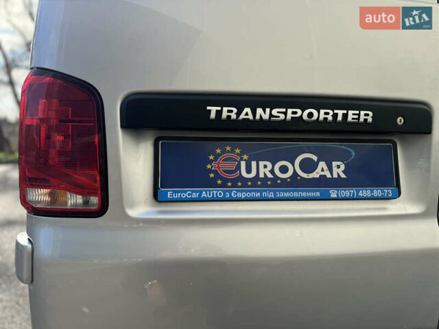 Серый Фольксваген Transporter, объемом двигателя 1.97 л и пробегом 220 тыс. км за 29500 $, фото 20 на Automoto.ua