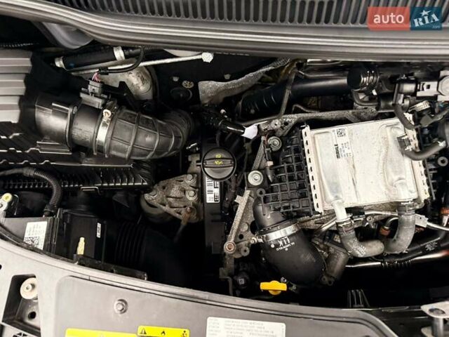 Серый Фольксваген Transporter, объемом двигателя 2 л и пробегом 239 тыс. км за 25900 $, фото 33 на Automoto.ua