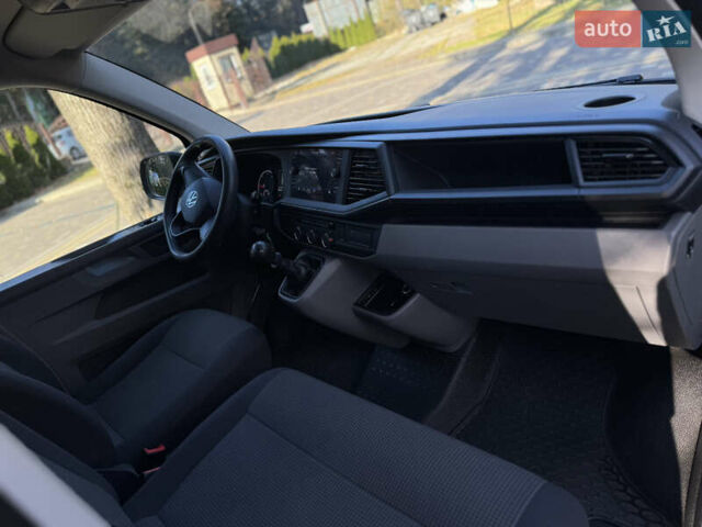 Серый Фольксваген Transporter, объемом двигателя 2 л и пробегом 208 тыс. км за 24850 $, фото 92 на Automoto.ua