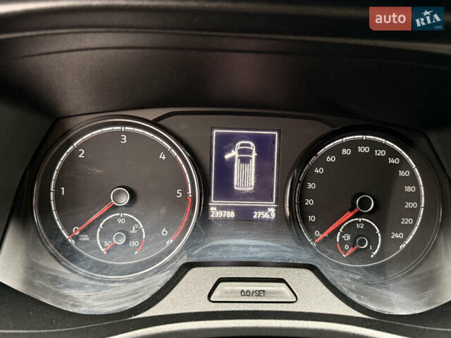 Серый Фольксваген Transporter, объемом двигателя 2 л и пробегом 239 тыс. км за 25900 $, фото 15 на Automoto.ua