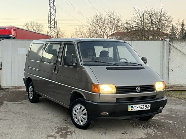 Серый Фольксваген Transporter, объемом двигателя 1.9 л и пробегом 442 тыс. км за 3450 $, фото 2 на Automoto.ua