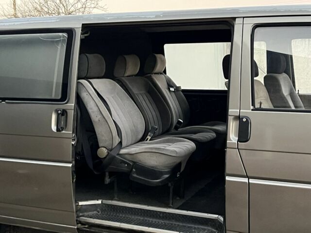 Серый Фольксваген Transporter, объемом двигателя 1.9 л и пробегом 442 тыс. км за 3450 $, фото 16 на Automoto.ua