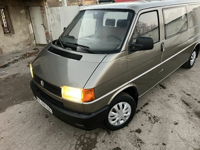 Серый Фольксваген Transporter, объемом двигателя 1.9 л и пробегом 442 тыс. км за 3450 $, фото 11 на Automoto.ua