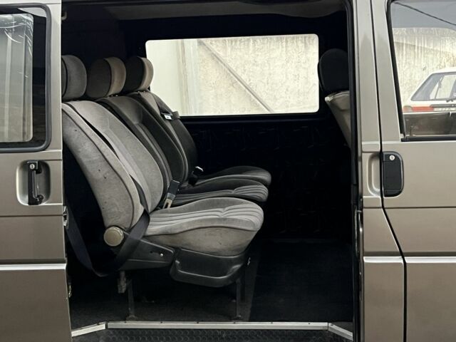 Серый Фольксваген Transporter, объемом двигателя 1.9 л и пробегом 442 тыс. км за 3450 $, фото 17 на Automoto.ua