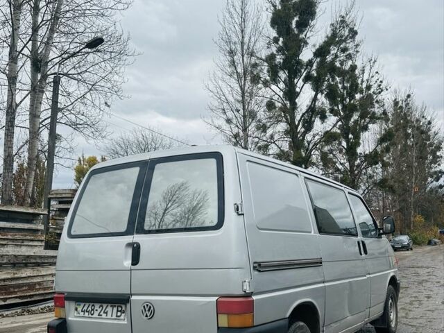 Серый Фольксваген Transporter, объемом двигателя 1.9 л и пробегом 408 тыс. км за 2850 $, фото 2 на Automoto.ua
