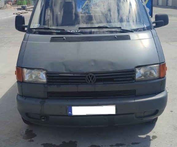 Сірий Фольксваген Transporter, об'ємом двигуна 1.9 л та пробігом 320 тис. км за 130000 $, фото 2 на Automoto.ua