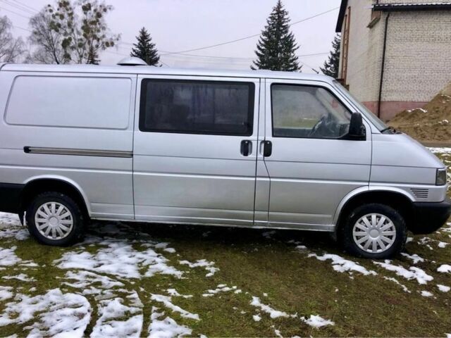 Серый Фольксваген Transporter, объемом двигателя 2.4 л и пробегом 300 тыс. км за 4500 $, фото 3 на Automoto.ua