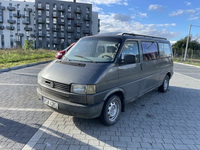 Серый Фольксваген Transporter, объемом двигателя 2.5 л и пробегом 280 тыс. км за 1500 $, фото 2 на Automoto.ua