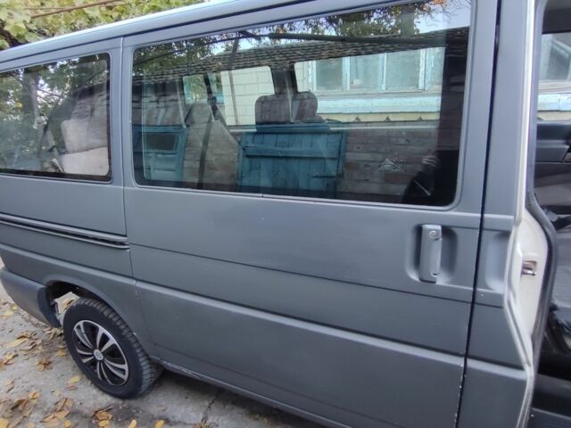 Серый Фольксваген Transporter, объемом двигателя 0 л и пробегом 500 тыс. км за 3000 $, фото 4 на Automoto.ua