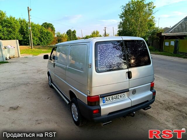 Сірий Фольксваген Transporter, об'ємом двигуна 2.5 л та пробігом 300 тис. км за 3700 $, фото 4 на Automoto.ua