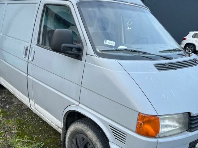 Серый Фольксваген Transporter, объемом двигателя 2.5 л и пробегом 322 тыс. км за 3493 $, фото 10 на Automoto.ua