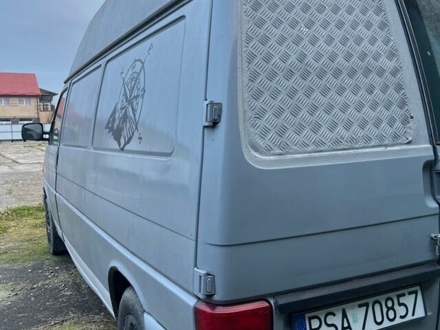 Серый Фольксваген Transporter, объемом двигателя 2.5 л и пробегом 322 тыс. км за 3493 $, фото 6 на Automoto.ua