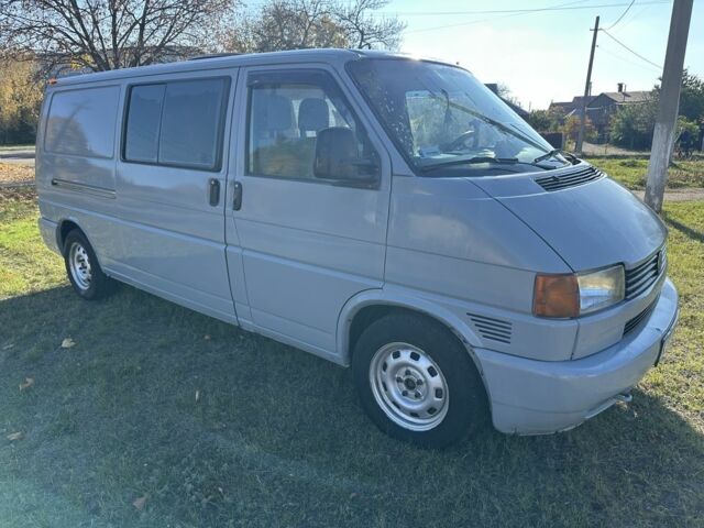 Серый Фольксваген Transporter, объемом двигателя 2.5 л и пробегом 430 тыс. км за 5550 $, фото 1 на Automoto.ua