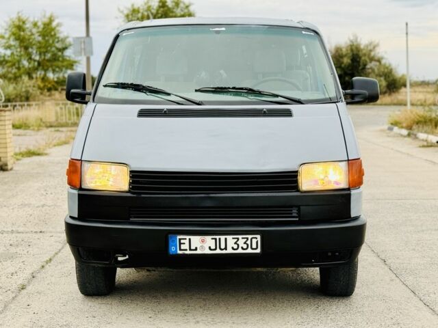 Сірий Фольксваген Transporter, об'ємом двигуна 2.4 л та пробігом 350 тис. км за 3299 $, фото 2 на Automoto.ua