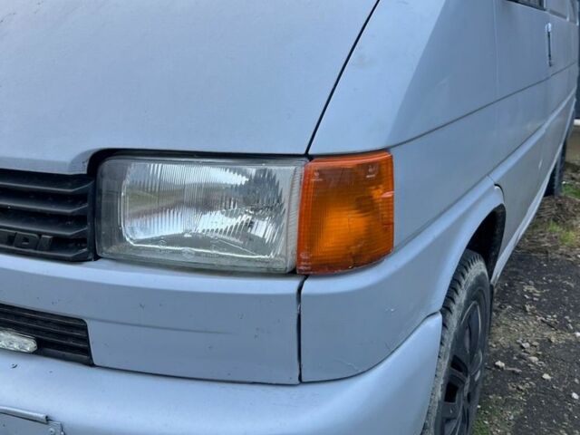 Серый Фольксваген Transporter, объемом двигателя 2.5 л и пробегом 322 тыс. км за 3493 $, фото 2 на Automoto.ua