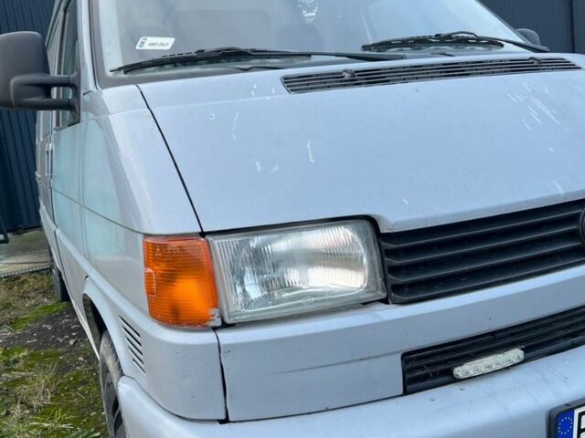 Серый Фольксваген Transporter, объемом двигателя 2.5 л и пробегом 322 тыс. км за 3493 $, фото 3 на Automoto.ua