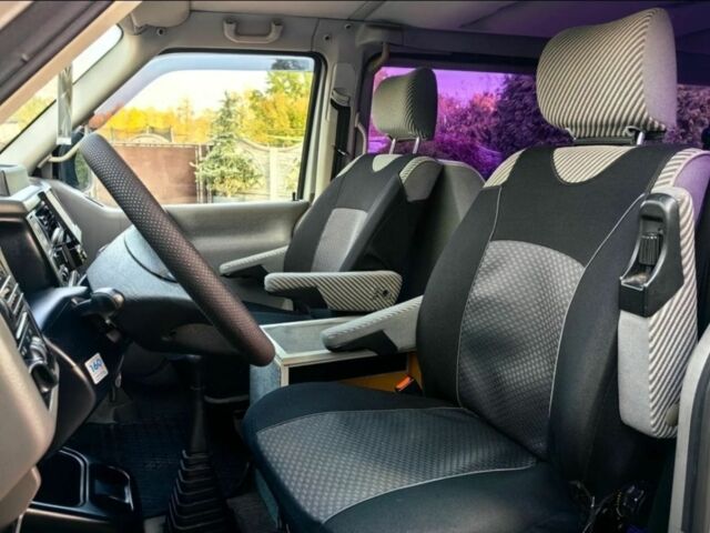 Серый Фольксваген Transporter, объемом двигателя 2.5 л и пробегом 243 тыс. км за 2100 $, фото 8 на Automoto.ua