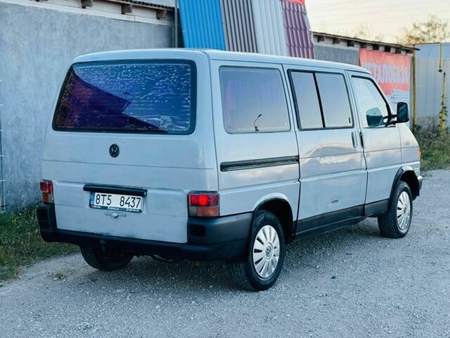 Серый Фольксваген Transporter, объемом двигателя 2.4 л и пробегом 330 тыс. км за 2950 $, фото 1 на Automoto.ua
