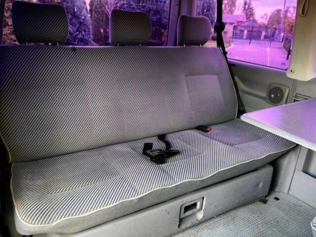 Серый Фольксваген Transporter, объемом двигателя 2.5 л и пробегом 243 тыс. км за 2100 $, фото 10 на Automoto.ua