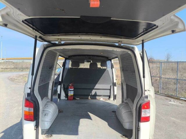 Серый Фольксваген Transporter, объемом двигателя 2.5 л и пробегом 340 тыс. км за 3100 $, фото 17 на Automoto.ua