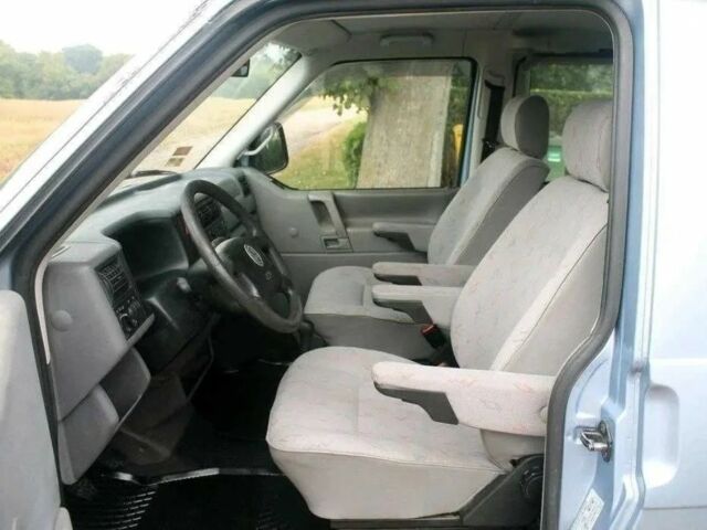 Серый Фольксваген Transporter, объемом двигателя 0 л и пробегом 220 тыс. км за 1830 $, фото 4 на Automoto.ua