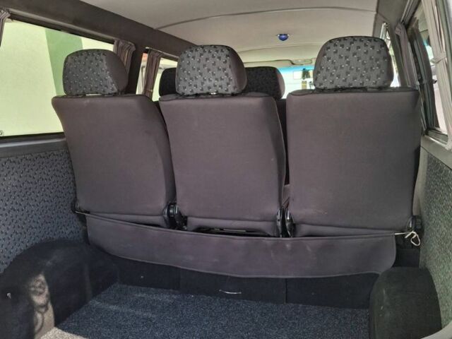 Сірий Фольксваген Transporter, об'ємом двигуна 2.5 л та пробігом 300 тис. км за 8900 $, фото 10 на Automoto.ua